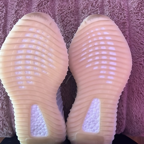 Yeezy Boost 350 V2 ‘Zyon’ - Picture 5 of 7